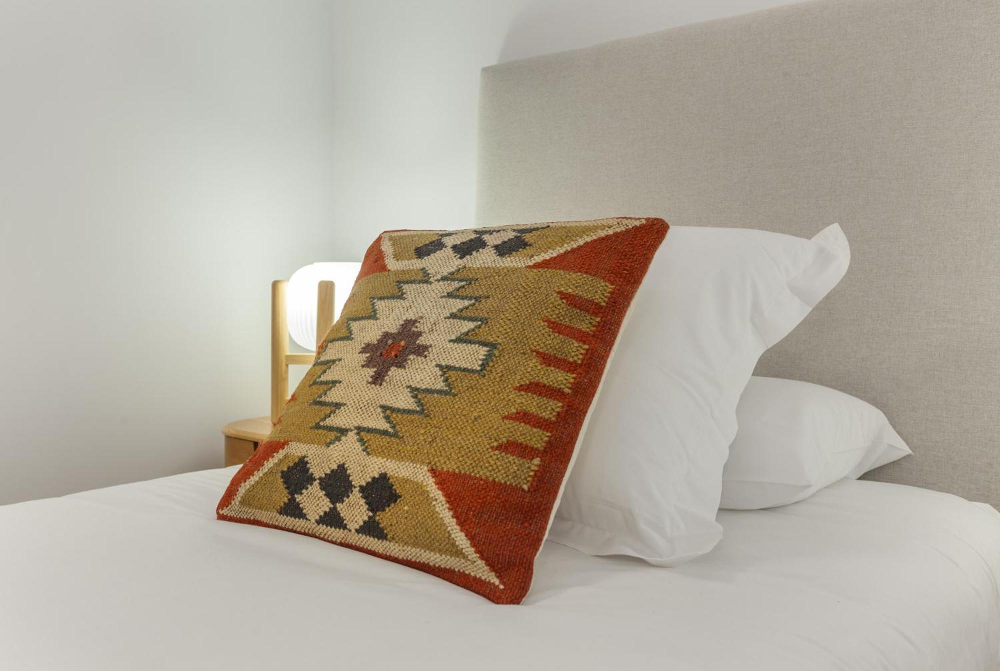 Cibeles Luxe In Madrid Apartment Bagian luar foto