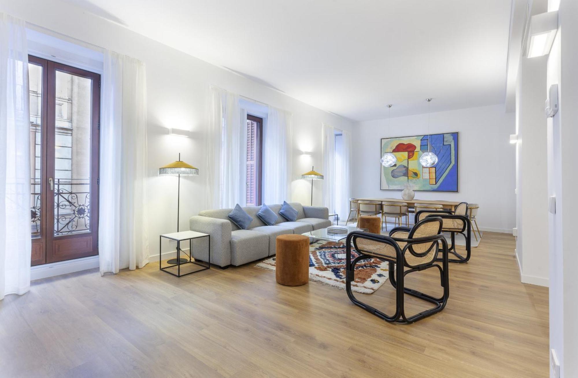 Cibeles Luxe In Madrid Apartment Bagian luar foto