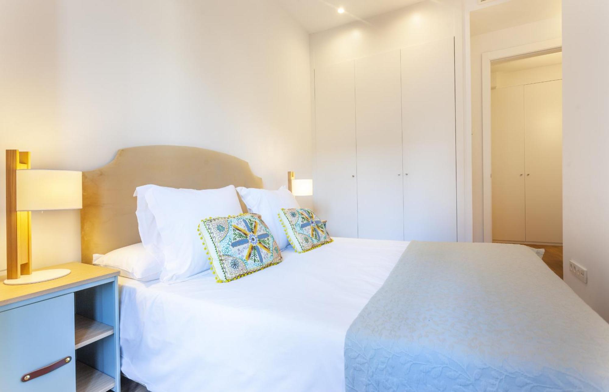 Cibeles Luxe In Madrid Apartment Bagian luar foto
