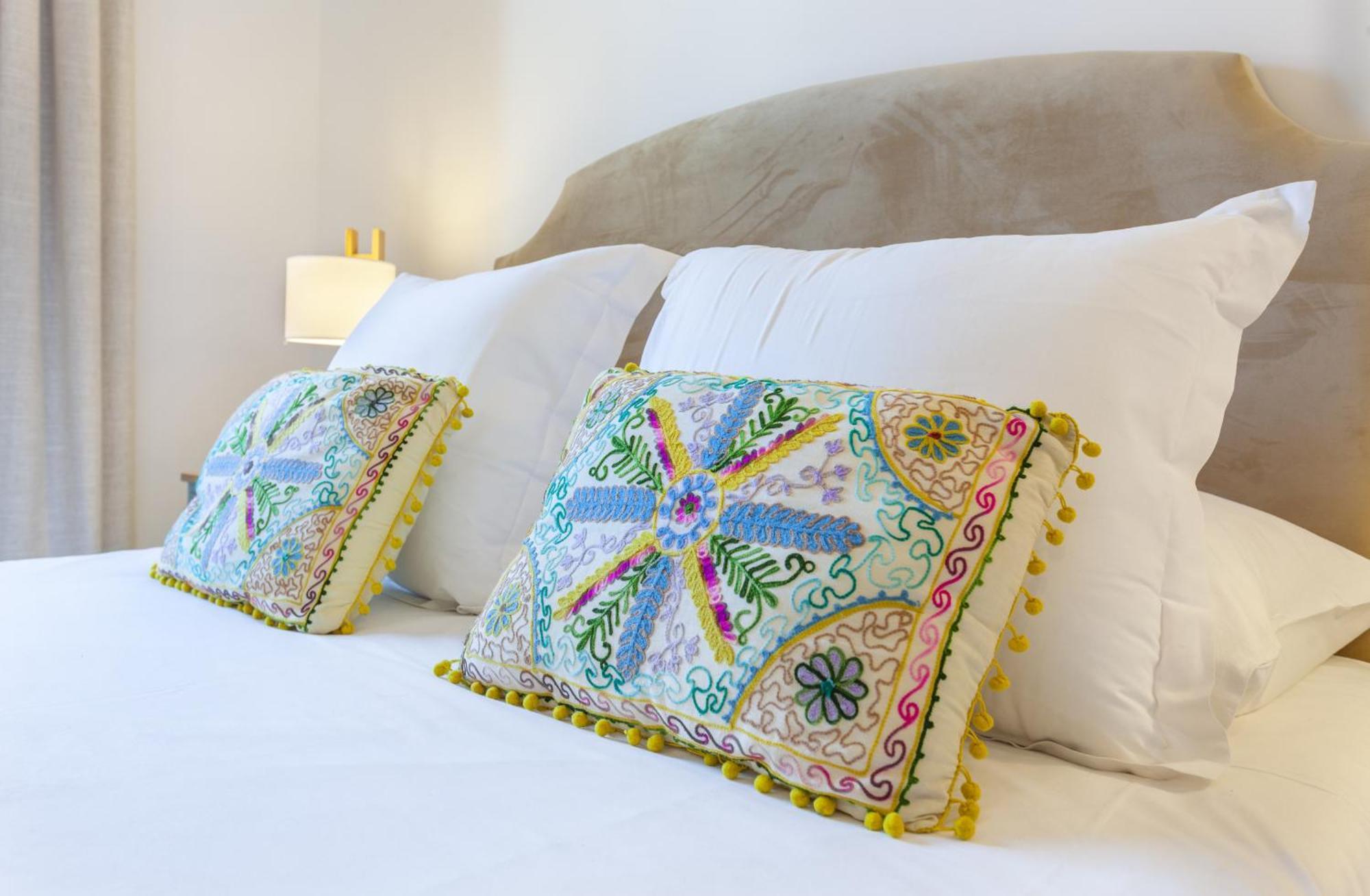 Cibeles Luxe In Madrid Apartment Bagian luar foto