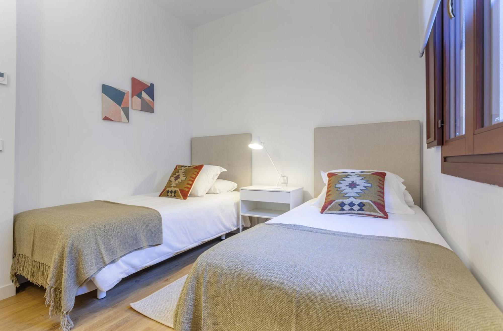 Cibeles Luxe In Madrid Apartment Bagian luar foto