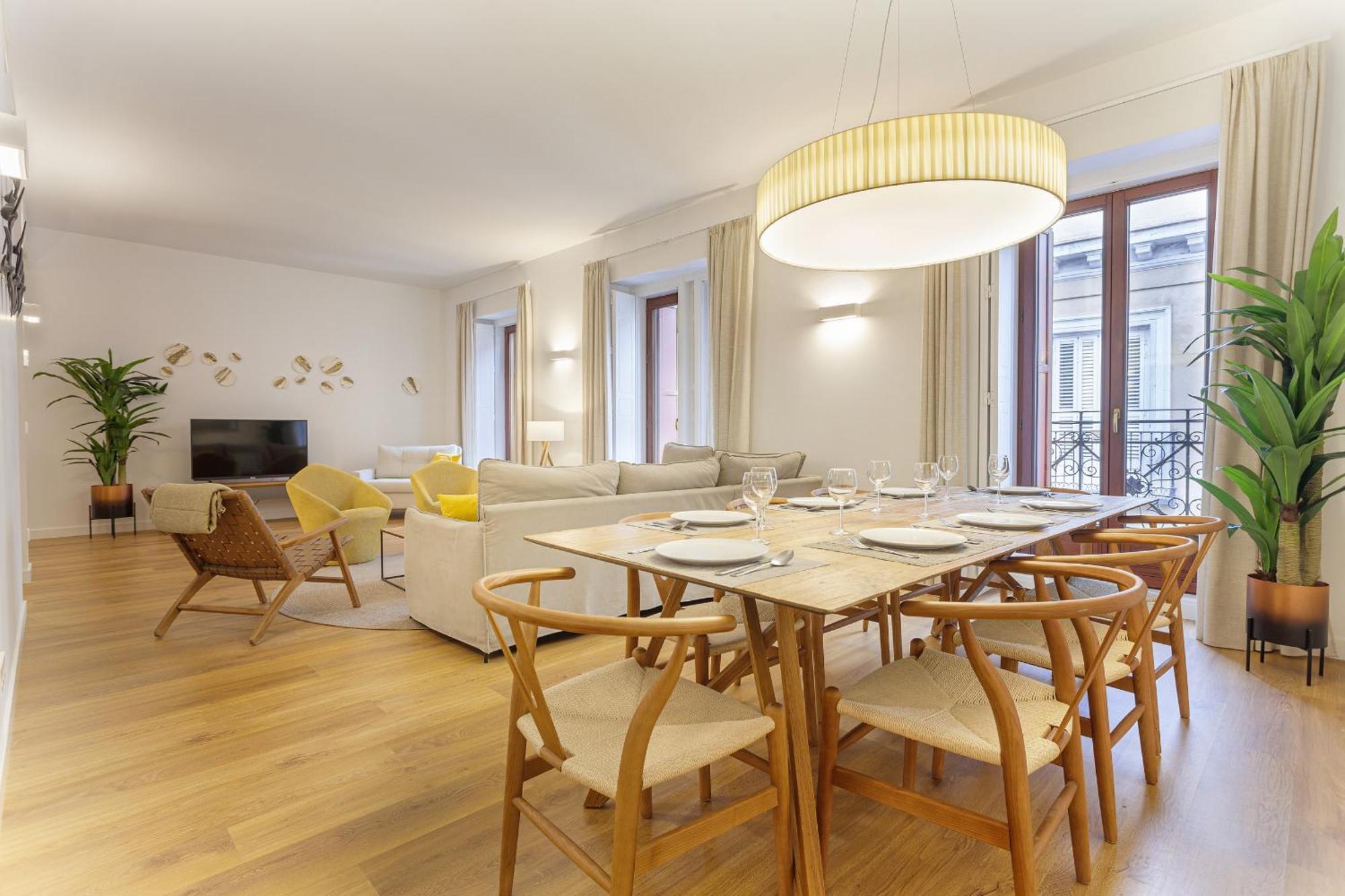 Cibeles Luxe In Madrid Apartment Bagian luar foto