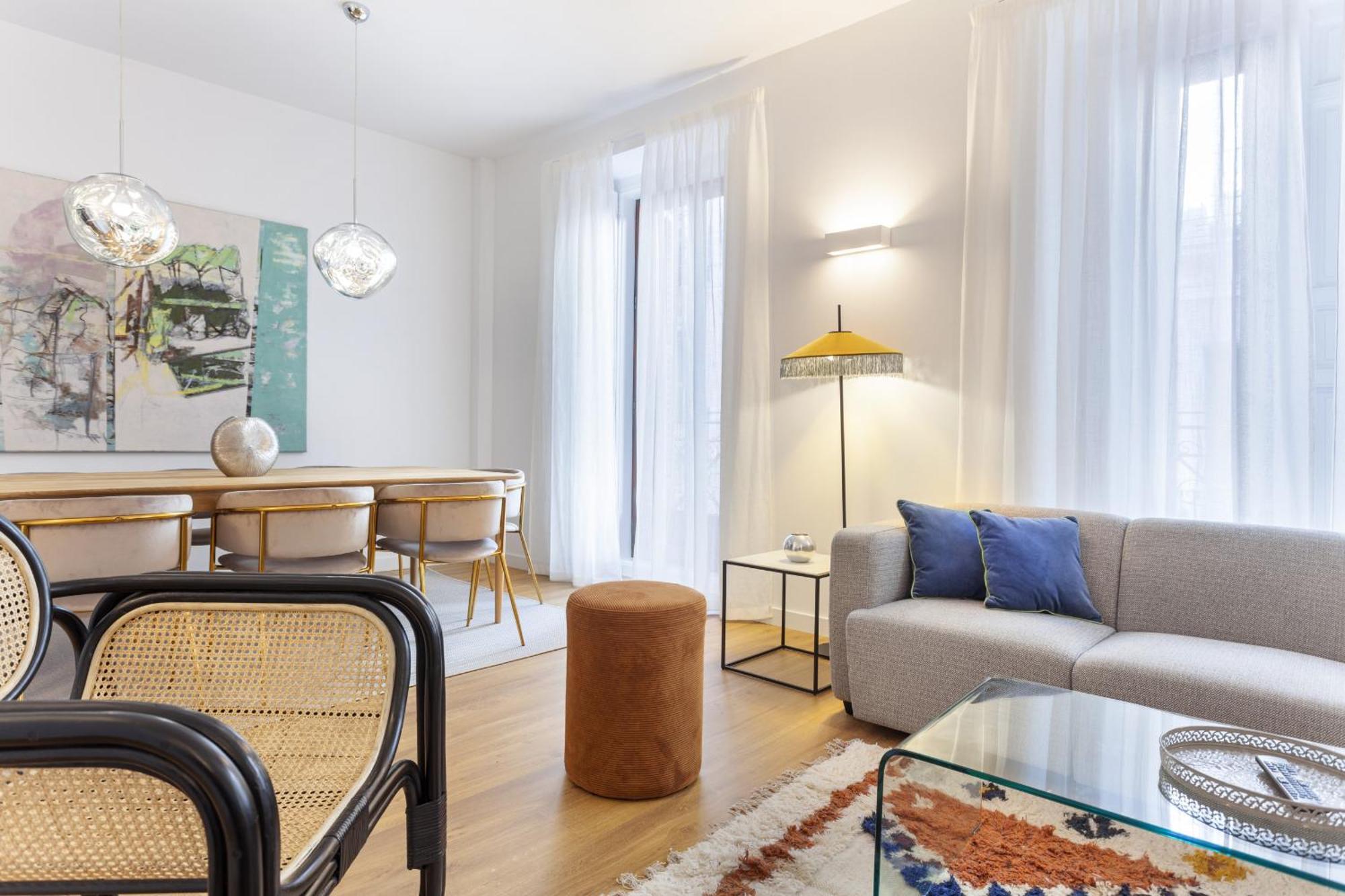 Cibeles Luxe In Madrid Apartment Bagian luar foto