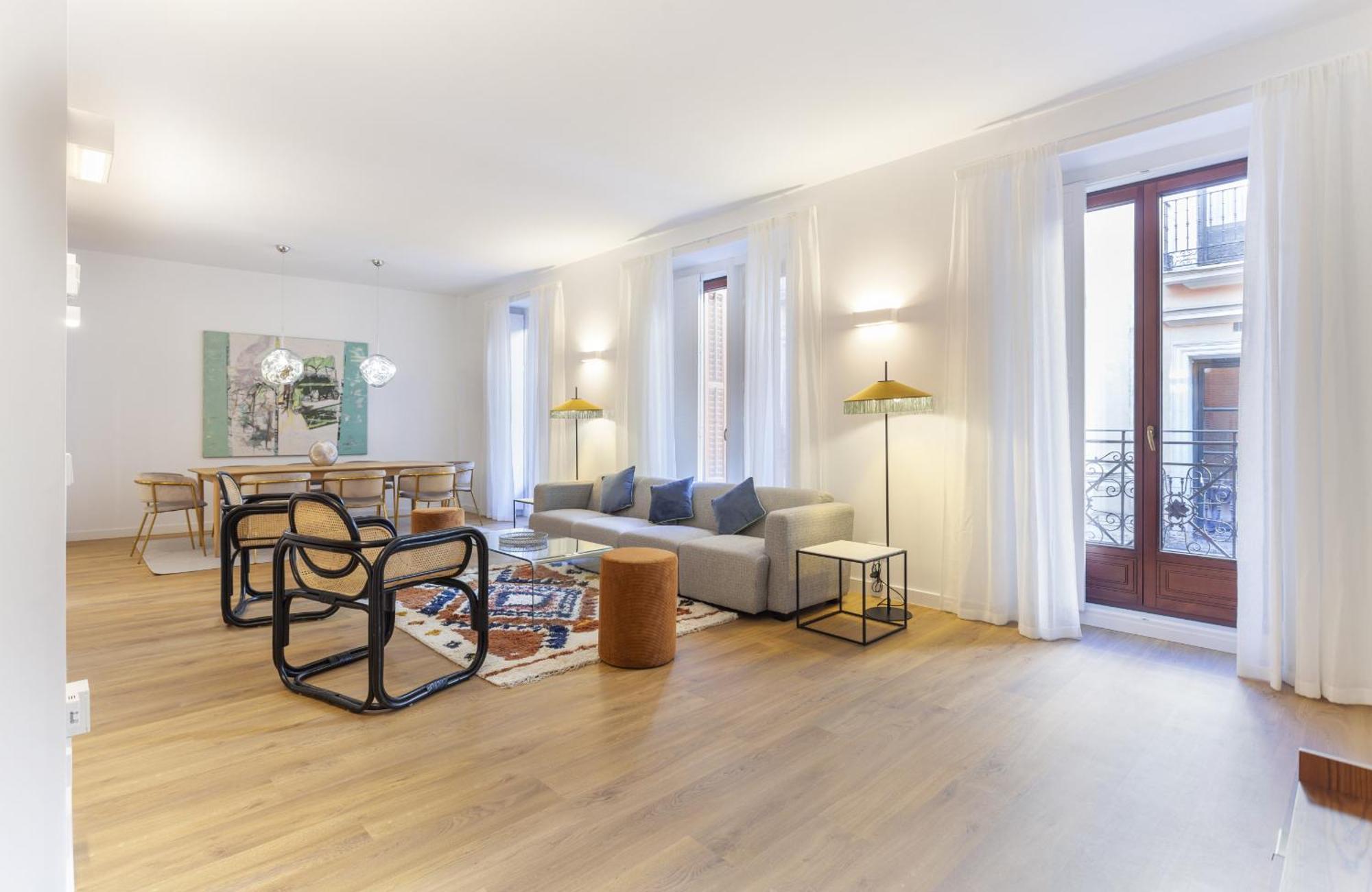 Cibeles Luxe In Madrid Apartment Bagian luar foto