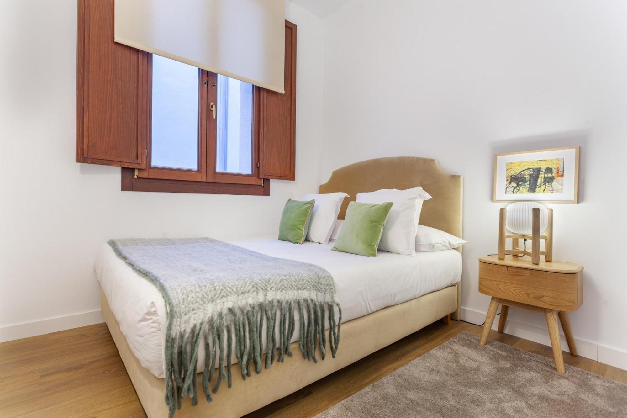 Cibeles Luxe In Madrid Apartment Bagian luar foto