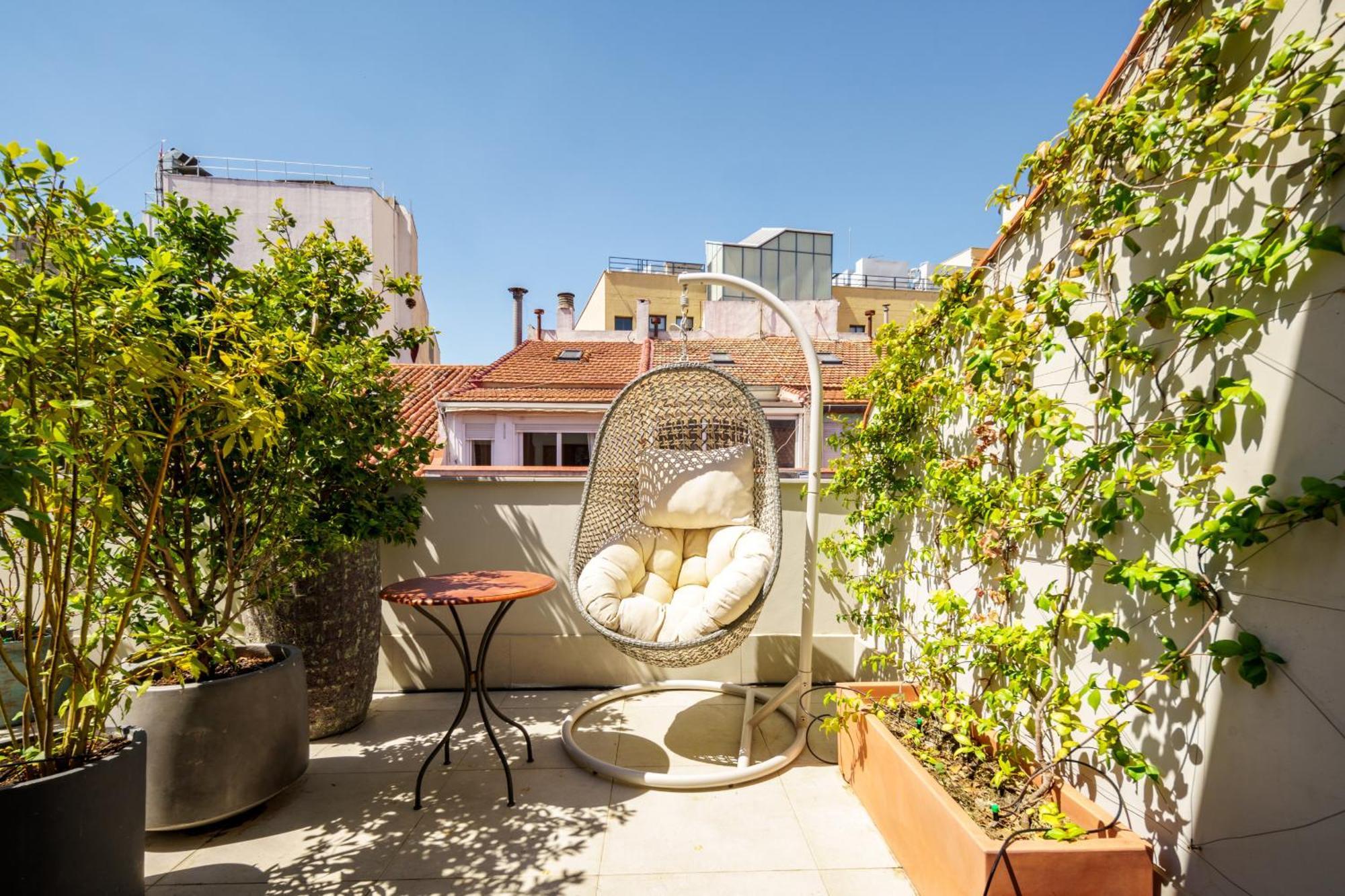 Cibeles Luxe In Madrid Apartment Bagian luar foto