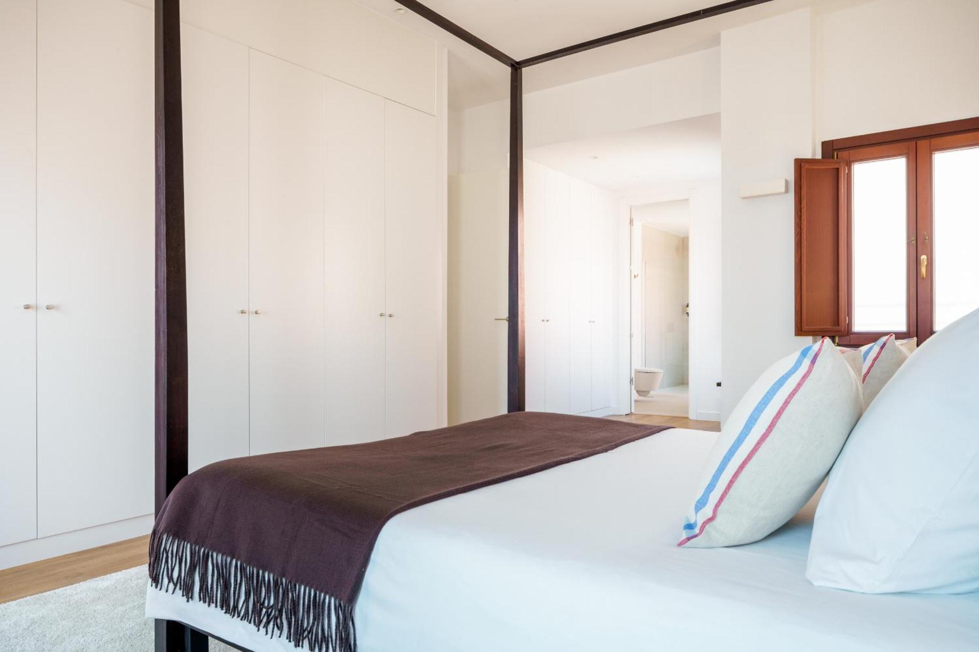 Cibeles Luxe In Madrid Apartment Bagian luar foto